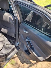 Ford Focus 2013 Titanium-thumb-11