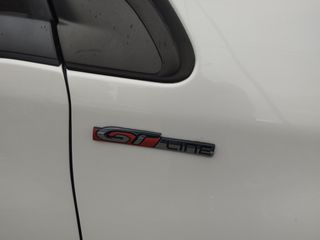 Peugeot 2008 2016 GT LINE  panorama-thumb-6