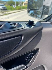 Ford Transit Custom 2019 L2H1-thumb-19