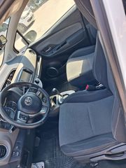 Toyota Yaris 2016 1.5 HYBRID ACTIVE PLUS CVT-thumb-3