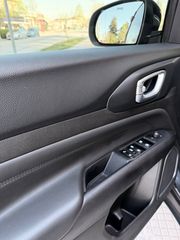Jeep Compass 2023 LIMITED AYTOMATO-thumb-19