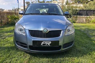 Skoda Fabia 2009 FABIA 1.2-thumb-1