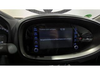 Toyota Aygo 2023 X-PLAY CLIMA SMART KEY-thumb-6