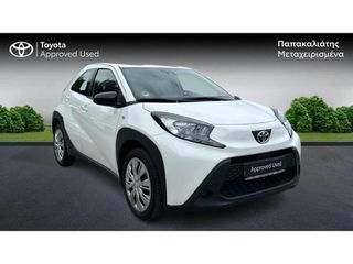 Toyota Aygo 2023 X-PLAY CLIMA SMART KEY-thumb-10