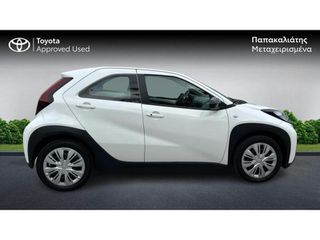 Toyota Aygo 2023 X-PLAY CLIMA SMART KEY-thumb-7