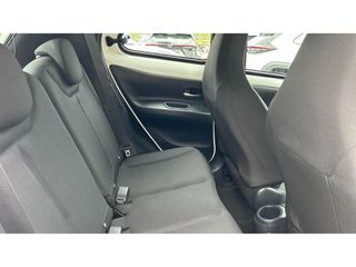 Toyota Aygo 2023 X-PLAY CLIMA SMART KEY-thumb-16