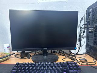 Phillips Οθόνη 1080p 75hz, πλήρως λειτουργική με υποδοχή HDMI και VGA