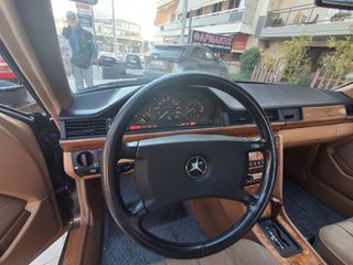 Mercedes-Benz CE 230 1986 124-thumb-2