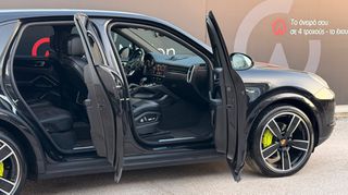 Porsche Cayenne 2021 E-Hybrid-thumb-3