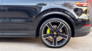 Porsche Cayenne 2021 E-Hybrid-thumb-8