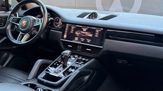Porsche Cayenne 2021 E-Hybrid-thumb-26