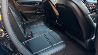 Porsche Cayenne 2021 E-Hybrid-thumb-27