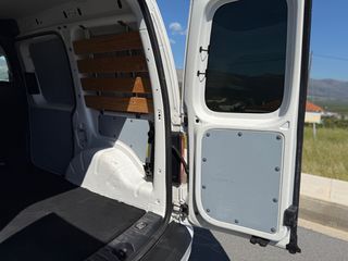 Volkswagen Caddy 2018 DIESEL 2.0cc-thumb-23