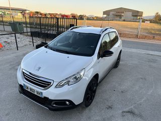 Peugeot 2008 2016-thumb-9