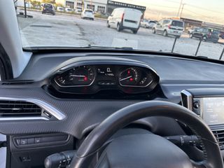 Peugeot 2008 2016-thumb-40