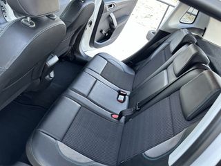 Peugeot 2008 2016-thumb-46