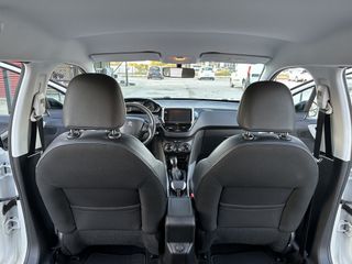 Peugeot 2008 2016-thumb-48