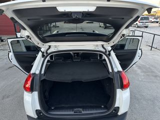 Peugeot 2008 2016-thumb-50