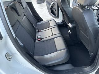 Peugeot 2008 2016-thumb-52