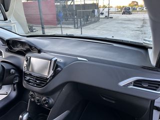 Peugeot 2008 2016-thumb-58