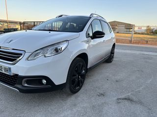 Peugeot 2008 2016-thumb-12