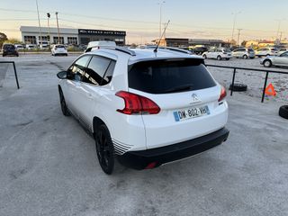 Peugeot 2008 2016-thumb-29