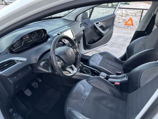 Peugeot 2008 2016-thumb-32