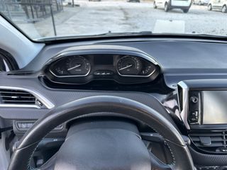 Peugeot 2008 2016-thumb-35