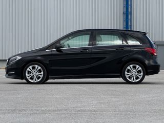 Mercedes-Benz B 180 2015 URBAN-DIESEL-AUTOMATIC-thumb-8