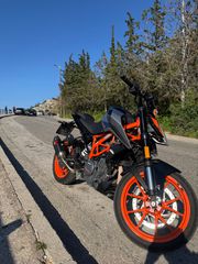 KTM 390 Duke 2022-thumb-3