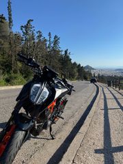 KTM 390 Duke 2022-thumb-4