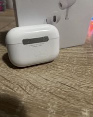 AirPods Pro 2nd Generation-thumb-4