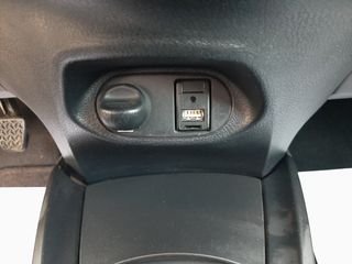 Toyota Yaris 2017 1,0- "S"- (CAMERA-LANE ASSIST-ΖΑΝΤΕΣ-ΘΕΡΜΑΙΝΟΜΕΝΑ...)-thumb-34