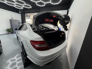 Mercedes-Benz C 180 2014-thumb-23