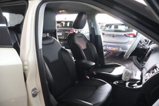Jeep Compass 2019 Limited Auto Leather Navi 4WD / 6 Χρόνια Δωρεάν Service-thumb-36