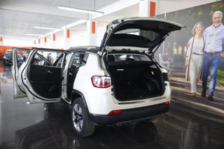 Jeep Compass 2019 Limited Auto Leather Navi 4WD / 6 Χρόνια Δωρεάν Service-thumb-11