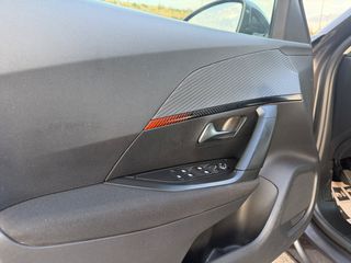Peugeot 2008 2020 1.2_PURETECH_131 ps_ALLURE-thumb-61