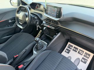 Peugeot 2008 2020 1.2_PURETECH_131 ps_ALLURE-thumb-66