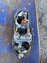 ΠΛΑΚΕΤΑ ΠΙΣΩ ΔΕΞΙΟΥ ΦΑΝΑΡΙΟΥ OPEL CORSA D 3ΘΥΡΟ
