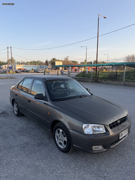 Hyundai Accent 2001