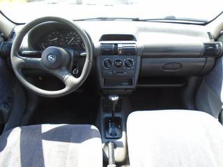 Opel Corsa 1996 1.4 16V B SERIES AUTOMATIC-thumb-8