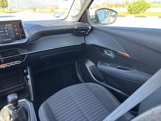 Peugeot 208 2021 1.5 Blue-HDi-thumb-13