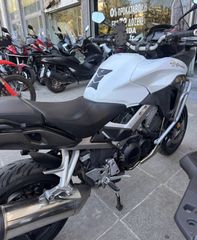 Honda Crossrunner 2016 Crossrunner-thumb-1