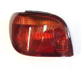 Φανάρι πίσω TOYOTA YARIS 03>05