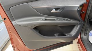 Peugeot 3008 2018 1.5 BLUEHDI 130 ALLURE + Advanced Grip Control-thumb-18