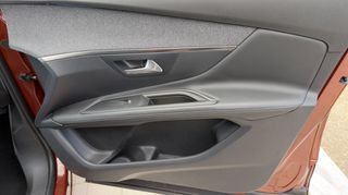Peugeot 3008 2018 1.5 BLUEHDI 130 ALLURE + Advanced Grip Control-thumb-26