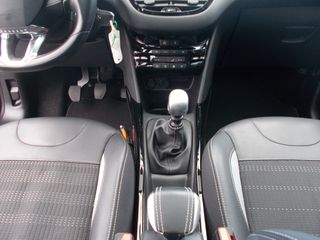 Peugeot 2008 2016 1.2 PURETECH 130 ALLURE NAVI/ PANORAMA/ 130HP 6ΤΑΧΥΤΟ-thumb-16