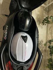 Piaggio Medley 150 2021 s-thumb-5