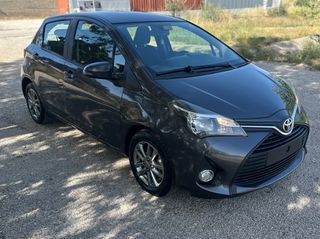 Toyota Yaris 2015 1.0 VVT-i TENDANCE-thumb-1