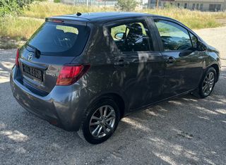 Toyota Yaris 2015 1.0 VVT-i TENDANCE-thumb-2